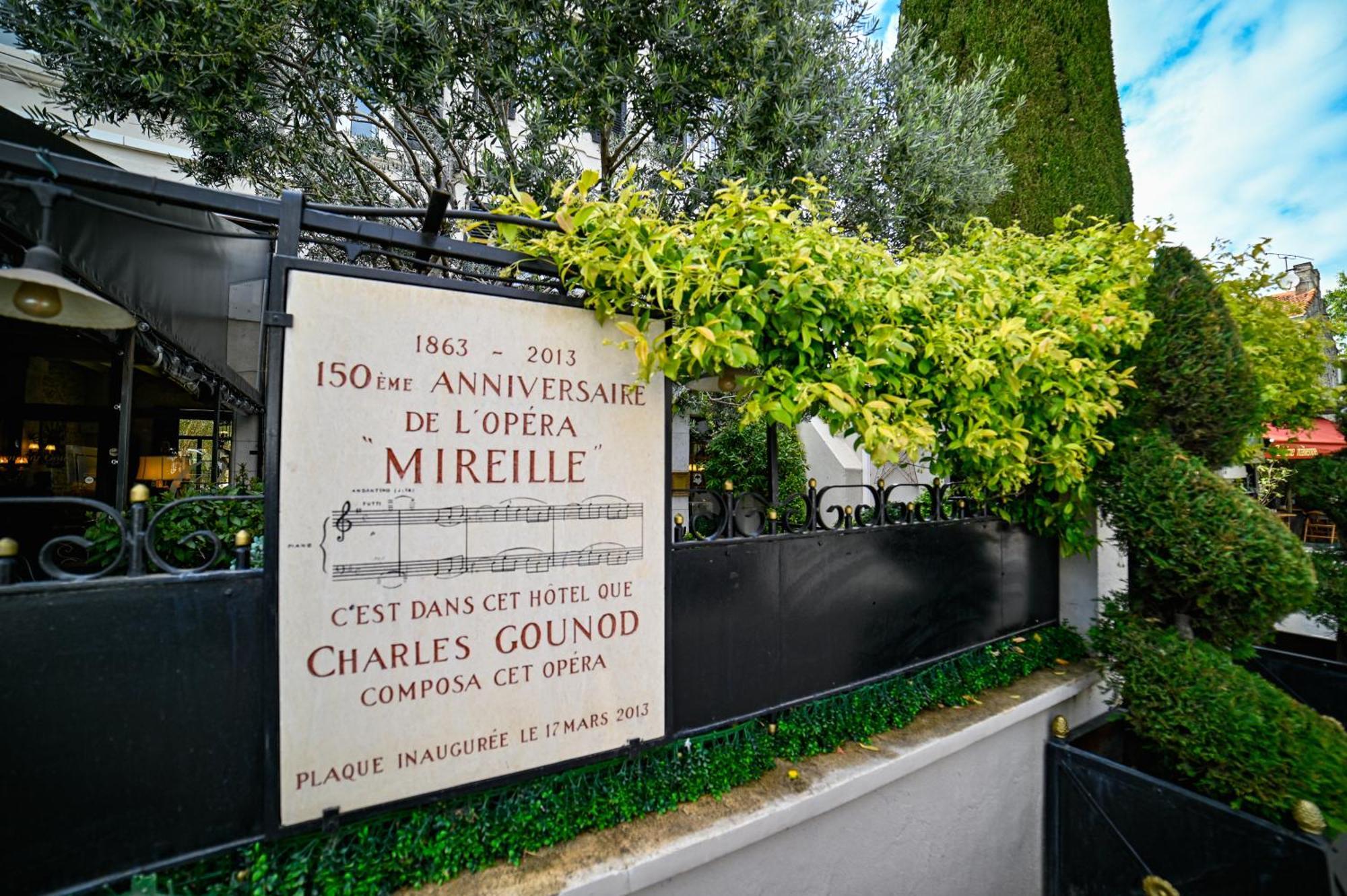 Hotel Gounod Saint-Rémy-de-Provence Εξωτερικό φωτογραφία